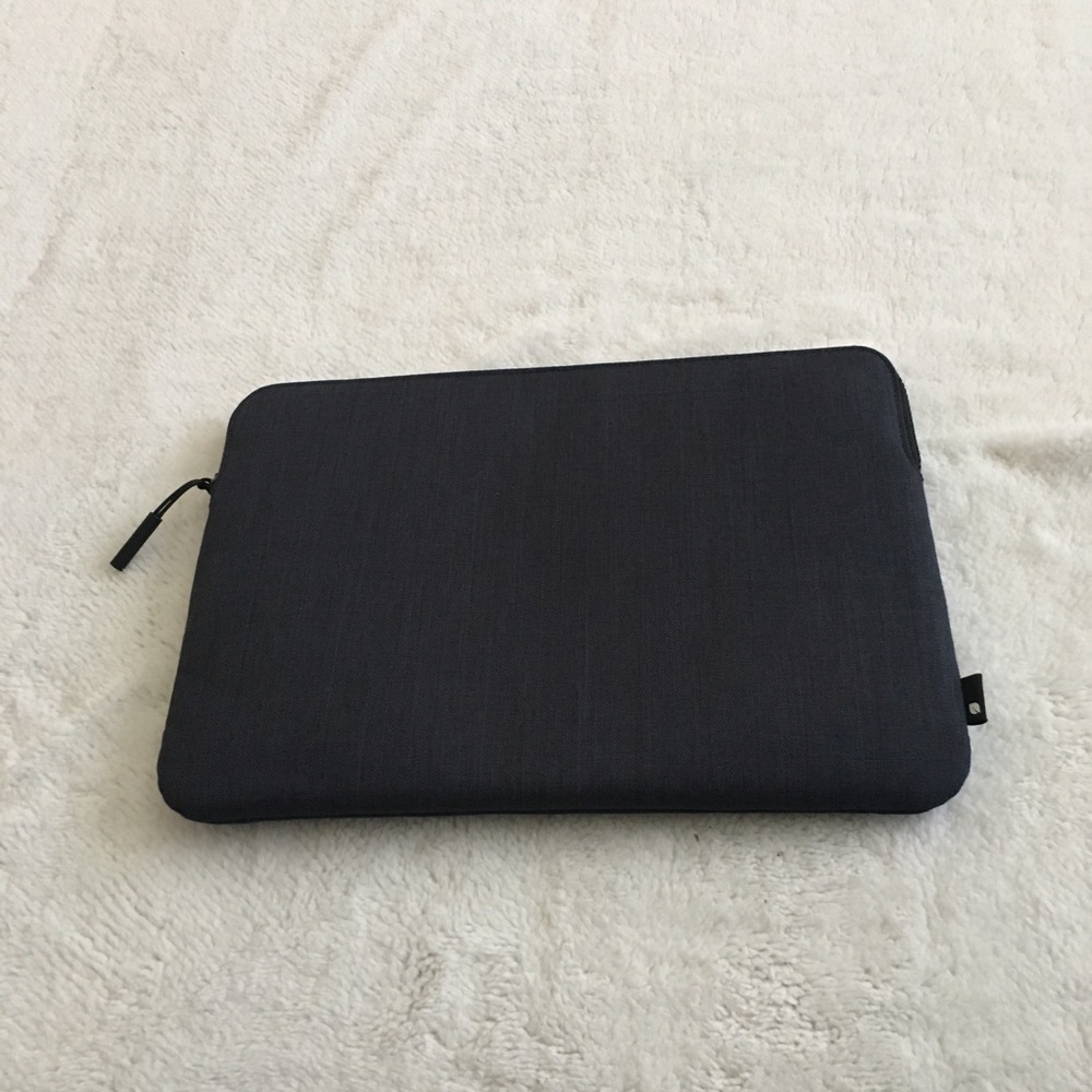 Incase 13” laptop case